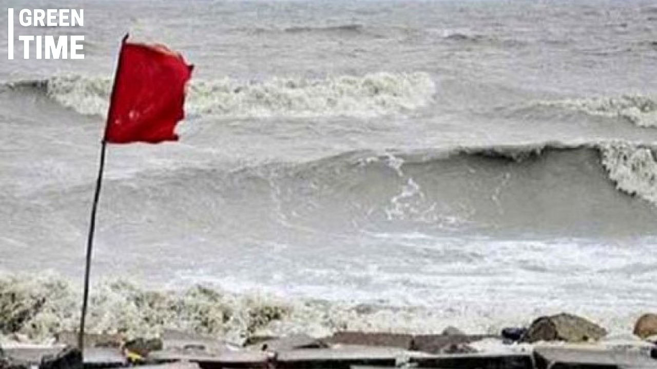 Cautionary Signal No. 3 Hoisted for Maritime Ports in Bangladesh