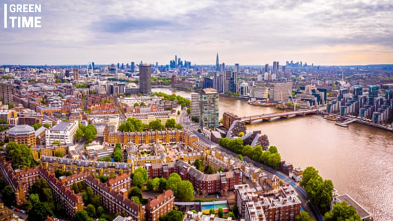 Over a Quarter of England’s Neighborhoods Endure Harmful Pollution Levels, New Data Shows