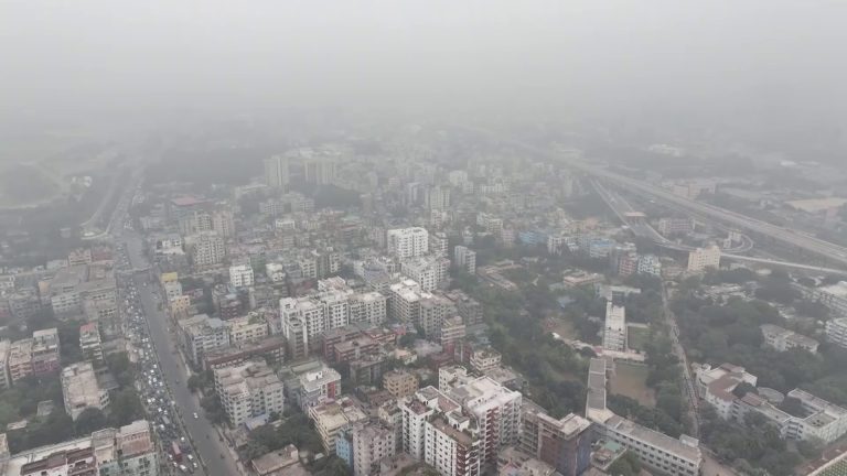 Dhaka’s Air Quality Plunges to Hazardous Levels: Equivalent to Smoking 22 Cigarettes a Day