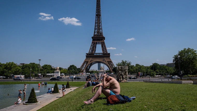Europe’s Extreme Heat Turns Daily Life Into a Climate Warning